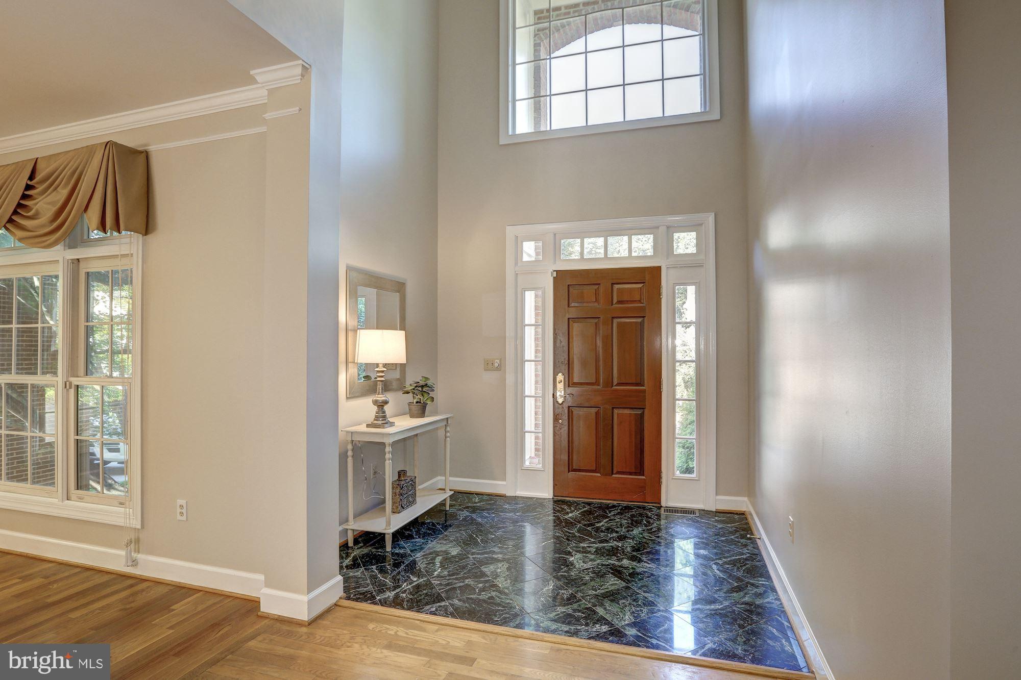 RIVER FALLS - Residential Lease