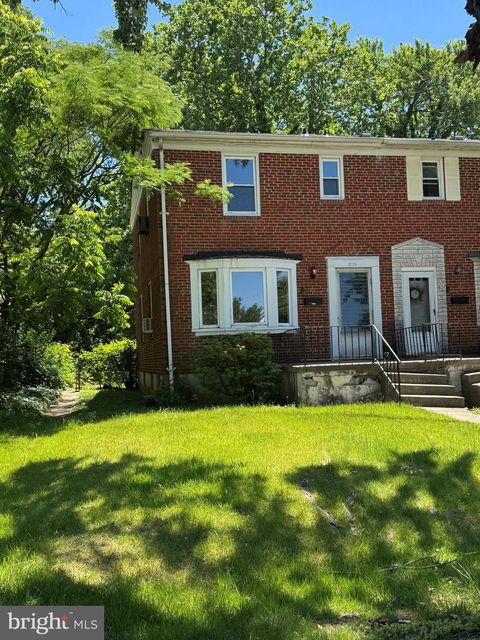 Townhouse For Sale - 2119 Cloville Avenue<br/> BALTIMORE, MD 21214