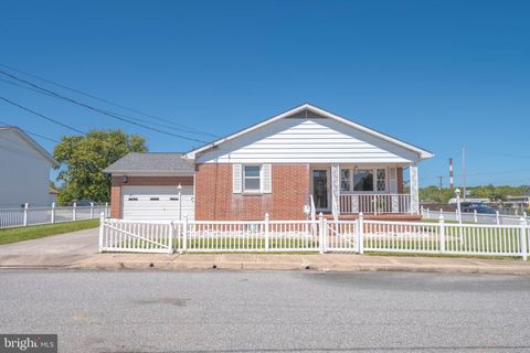 12 ROBINSON AVENUE DUNDALK MD 21222