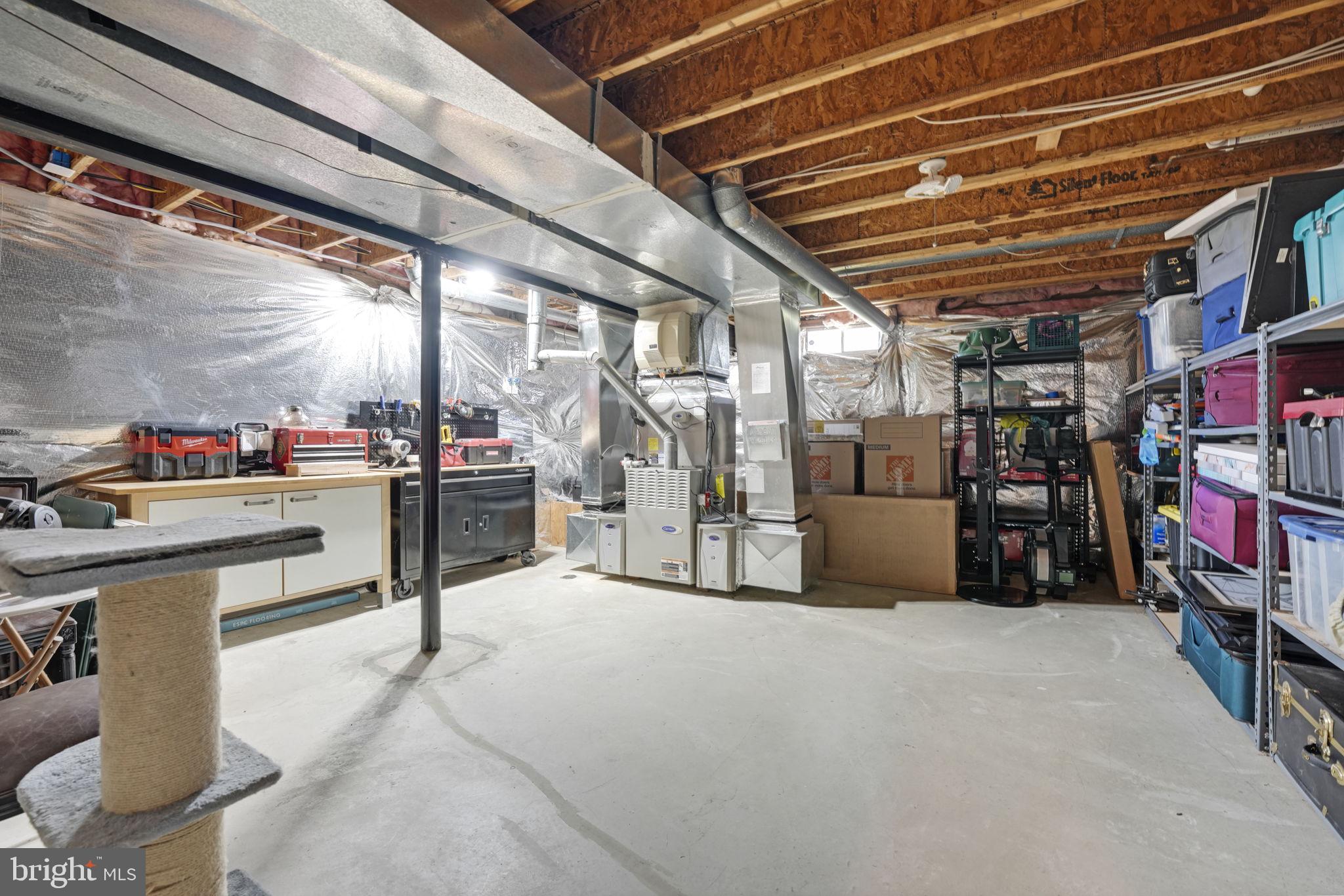 CROSSPOINTE - Residential