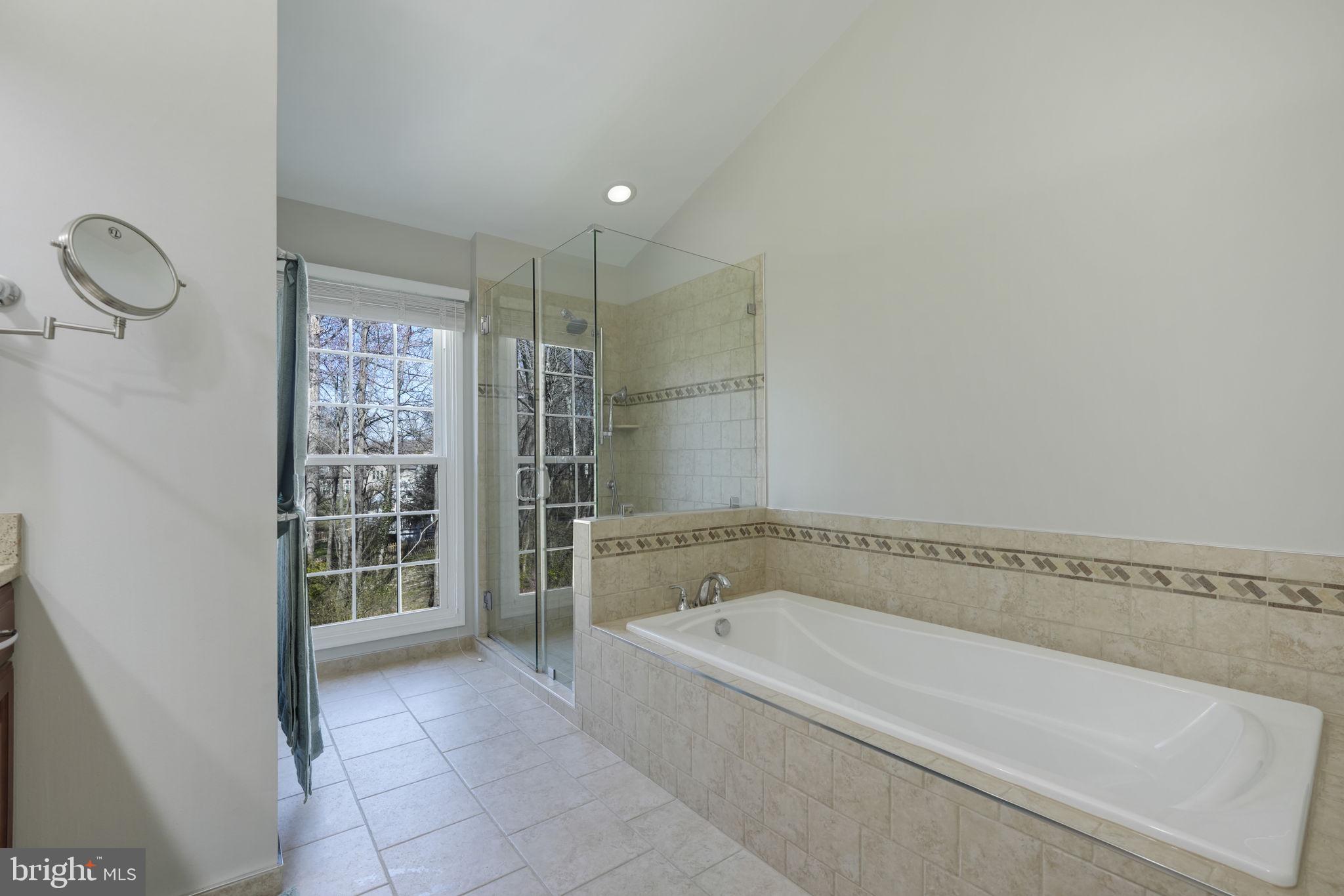 CROSSPOINTE - Residential