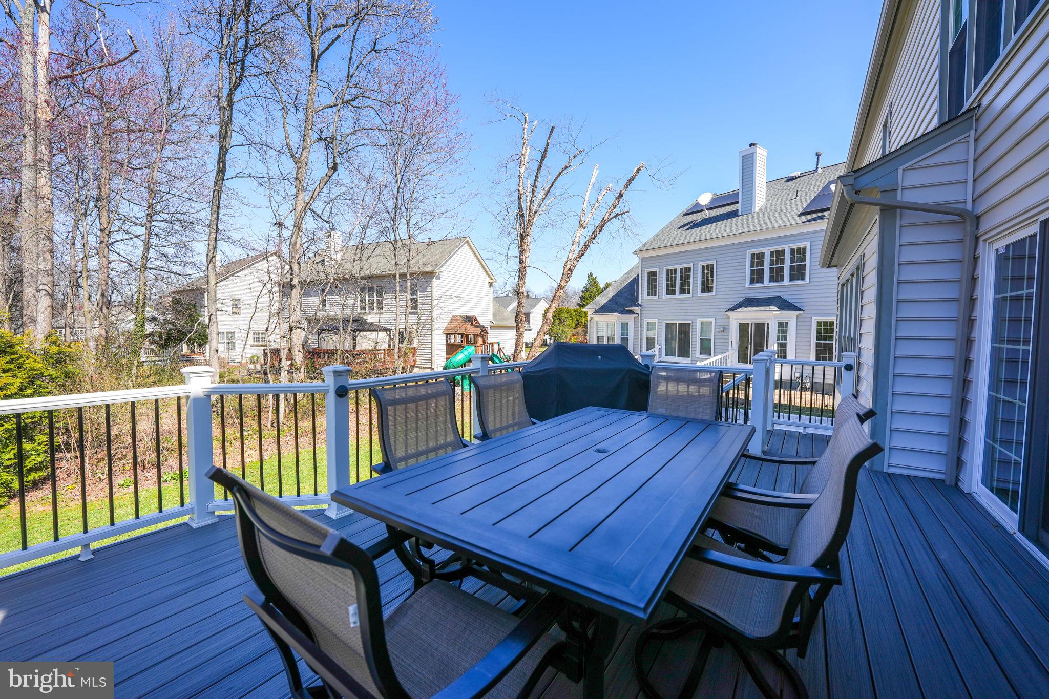 CROSSPOINTE - Residential