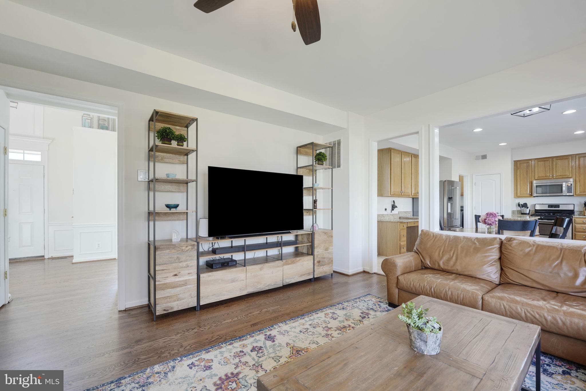 CROSSPOINTE - Residential