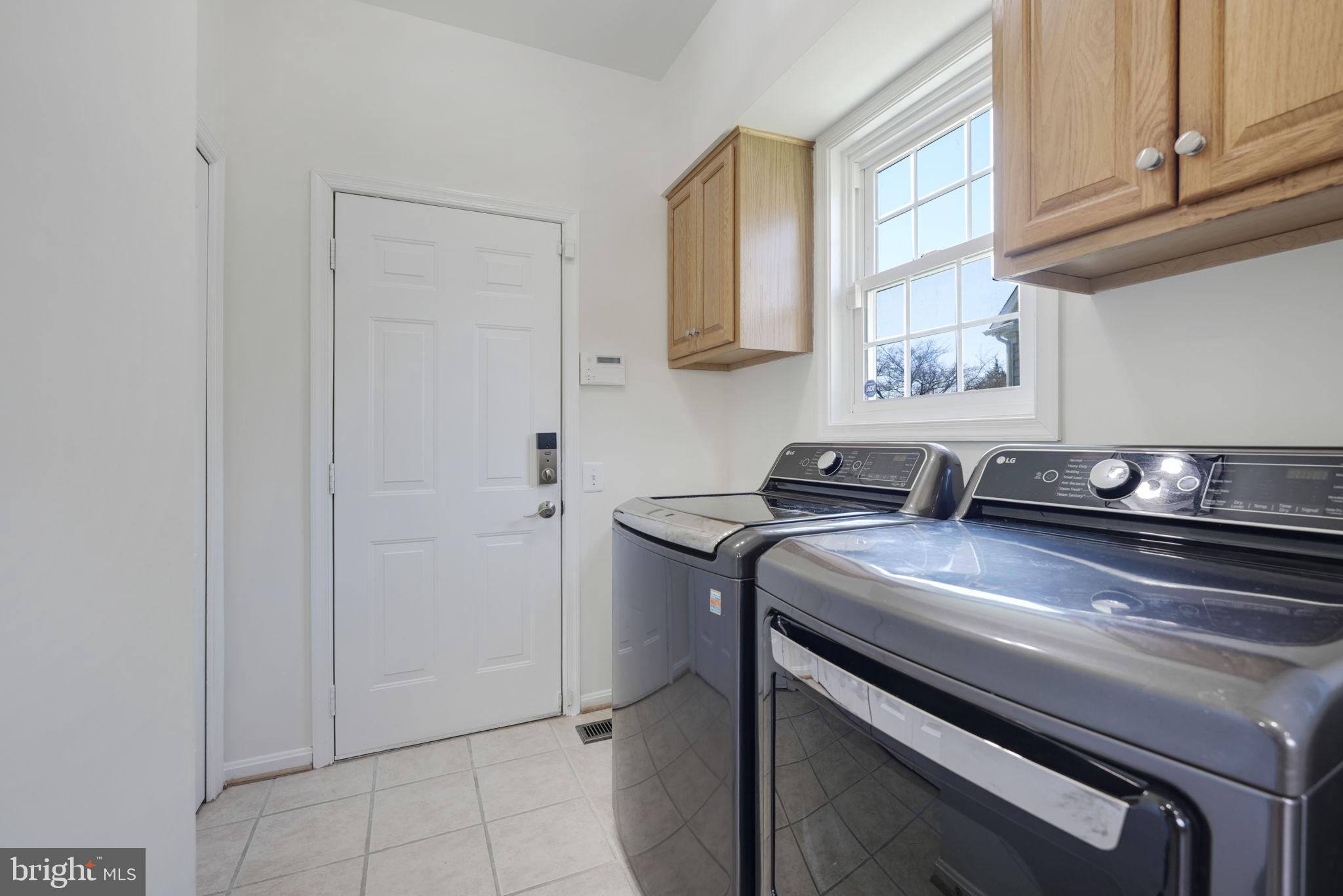 CROSSPOINTE - Residential