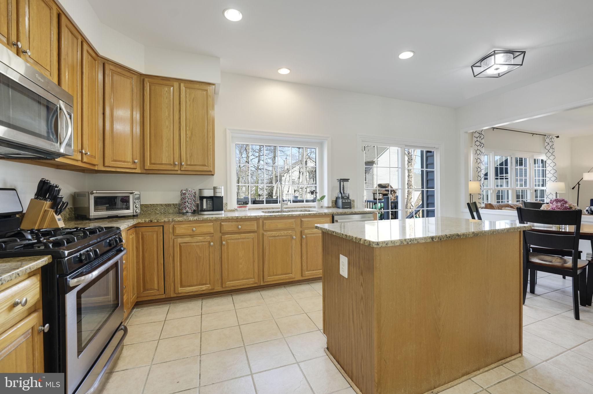 CROSSPOINTE - Residential