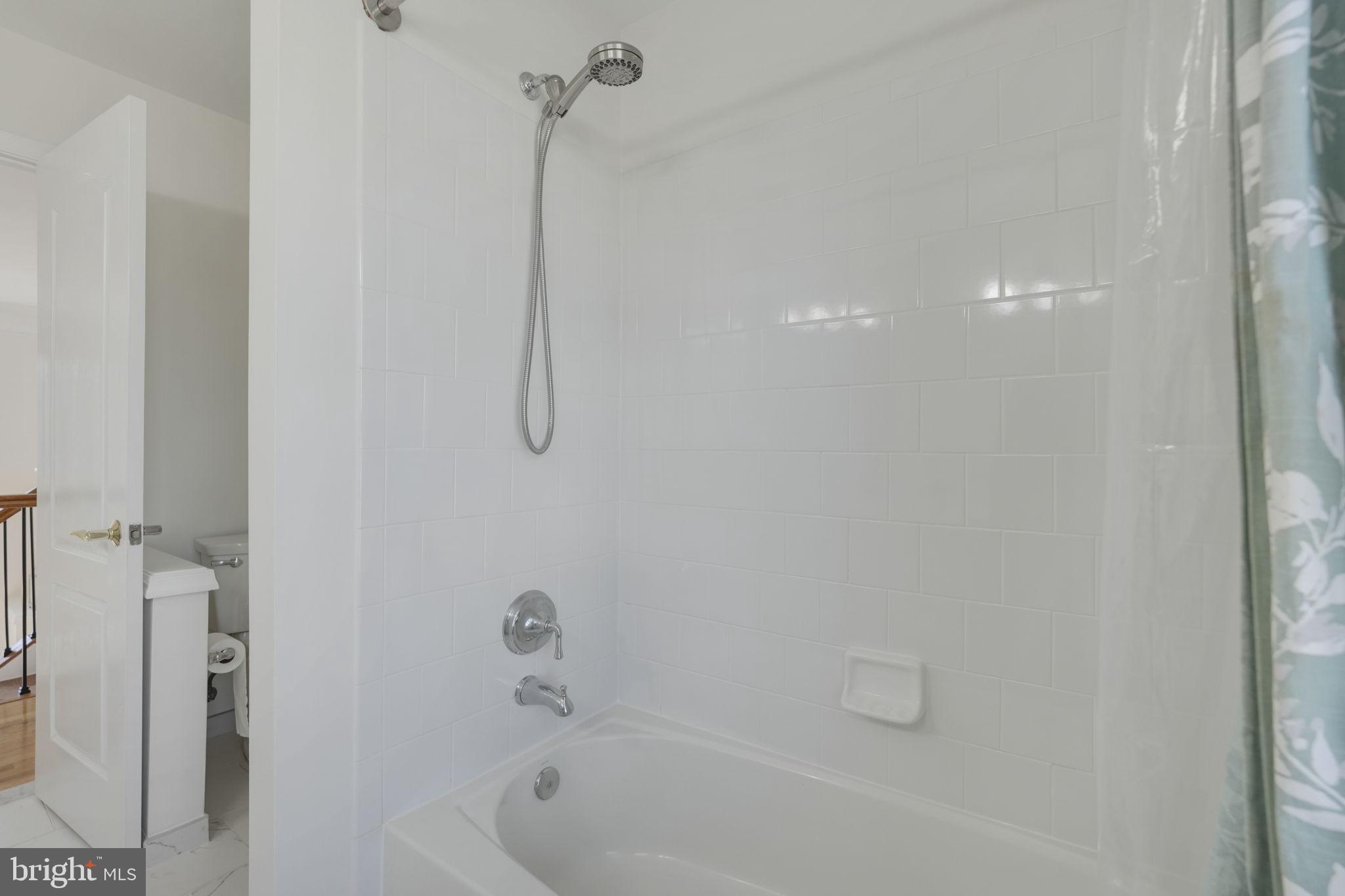 CROSSPOINTE - Residential