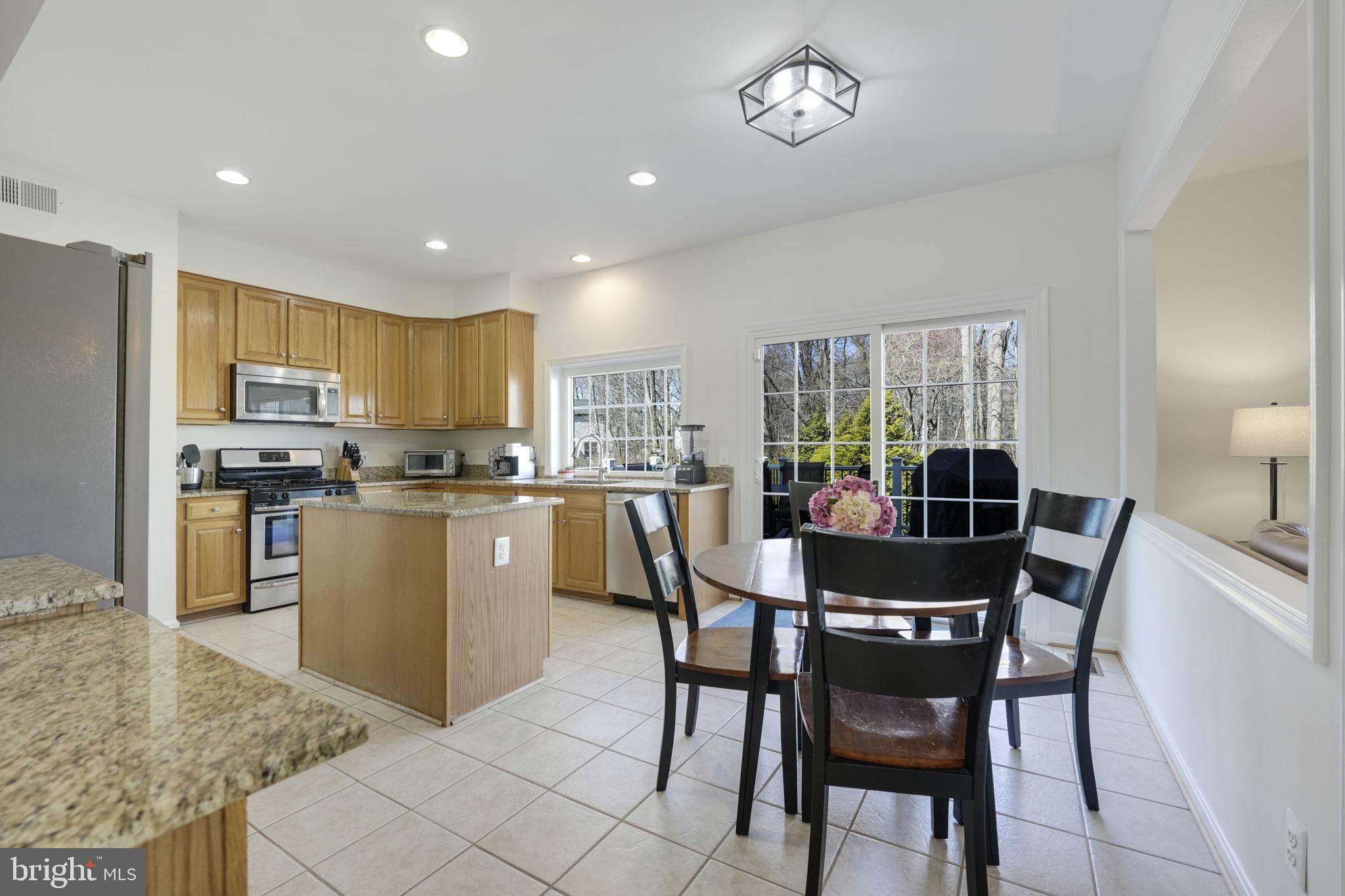 CROSSPOINTE - Residential