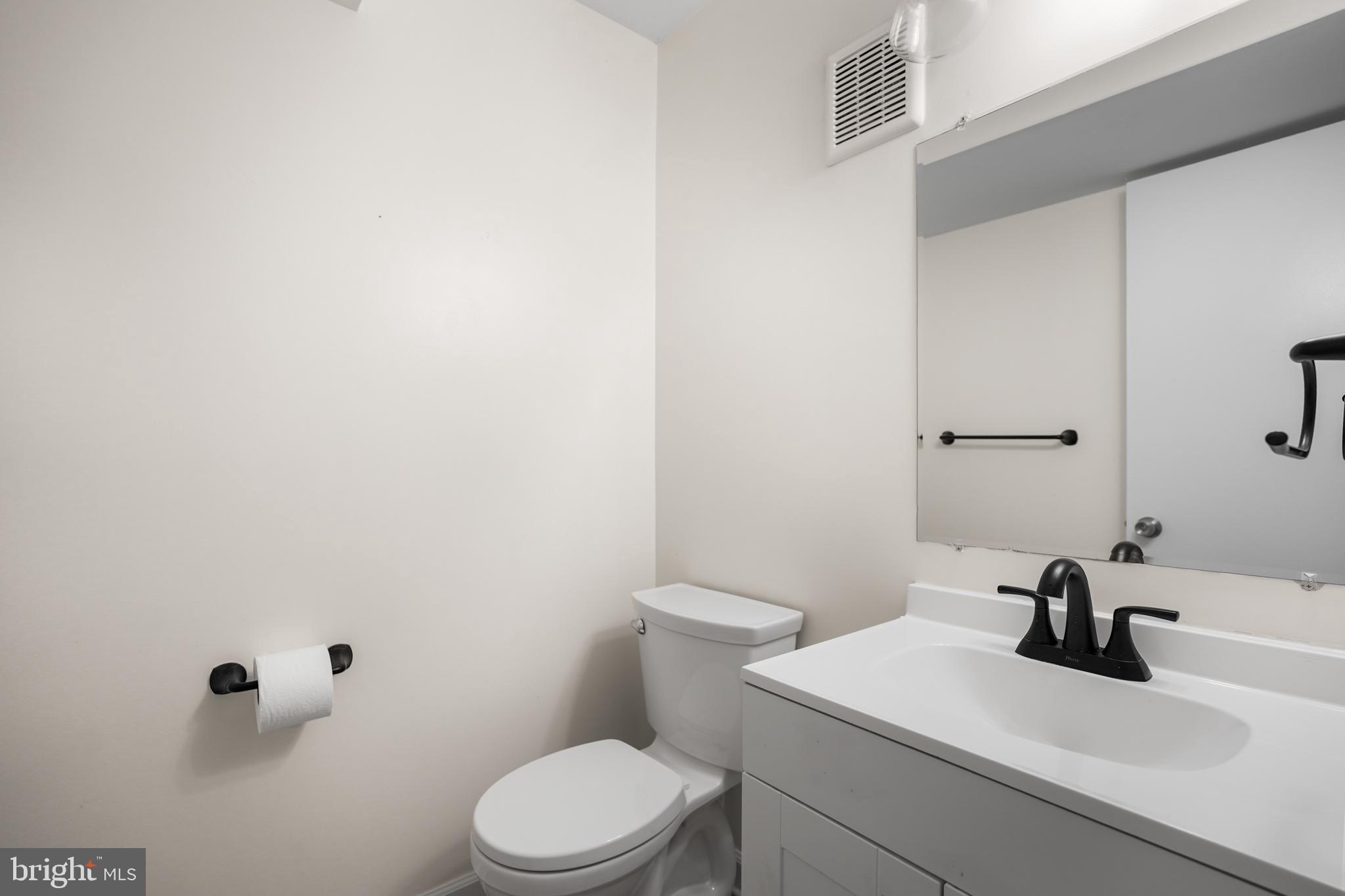 SUGARLAND SQUARE - Residential