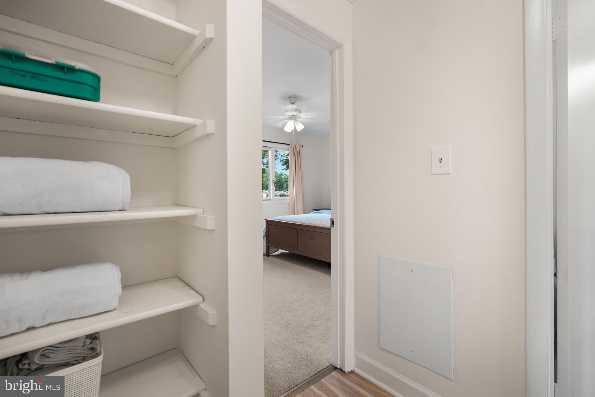 SUGARLAND SQUARE - Residential