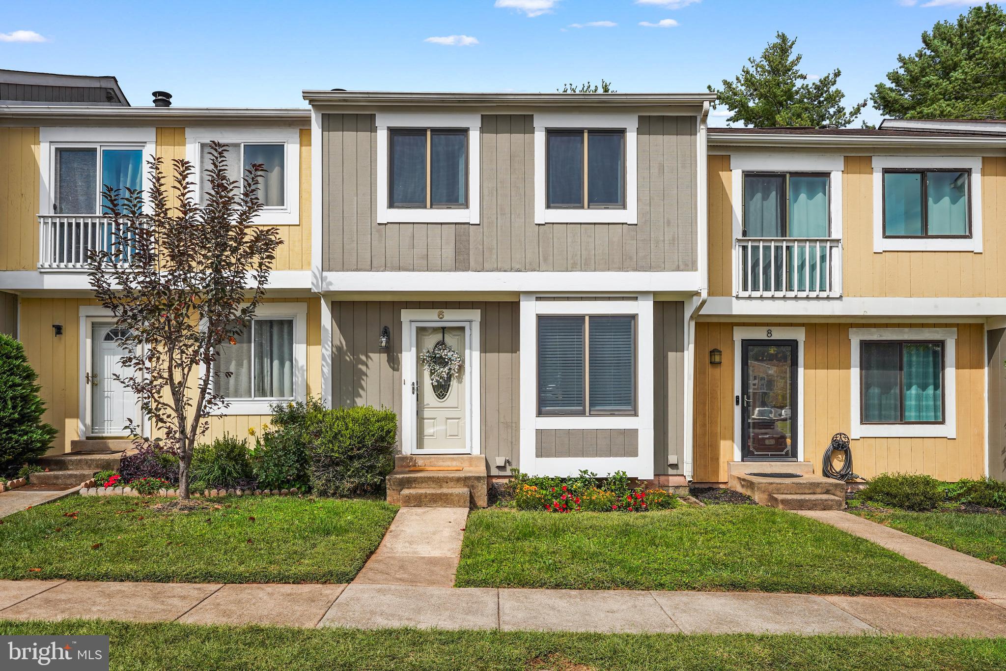 SUGARLAND SQUARE - Residential