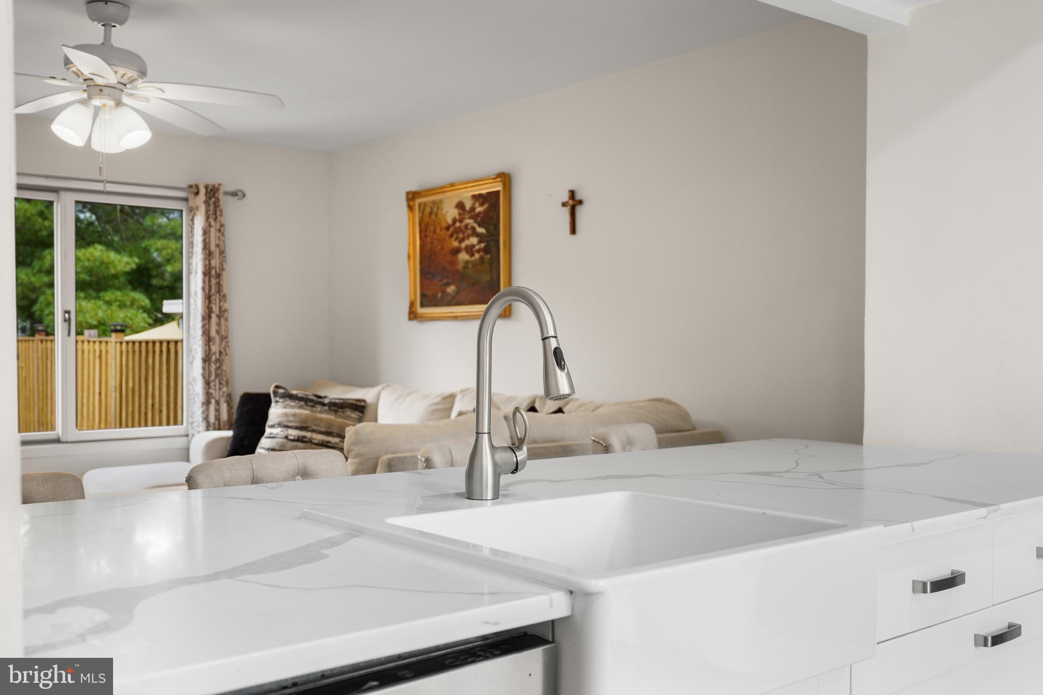 SUGARLAND SQUARE - Residential