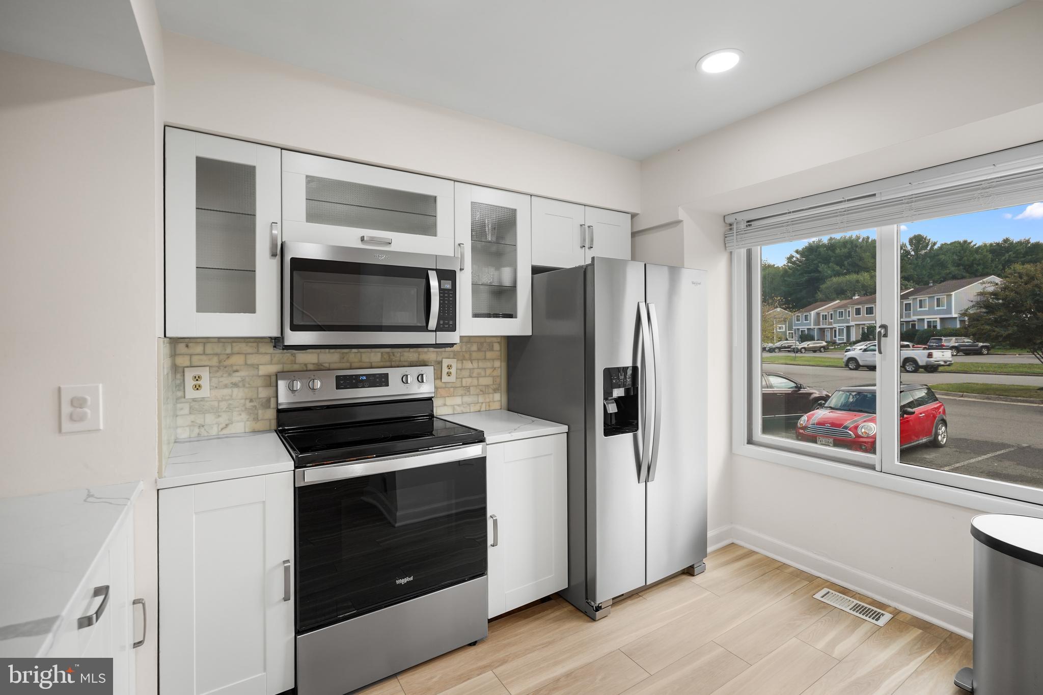 SUGARLAND SQUARE - Residential