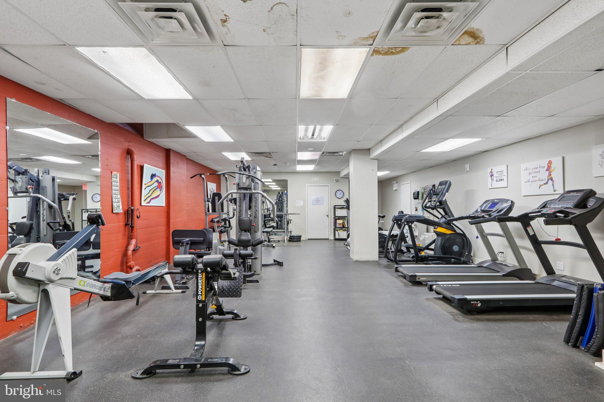 UNIVERSITY CITY - Residential