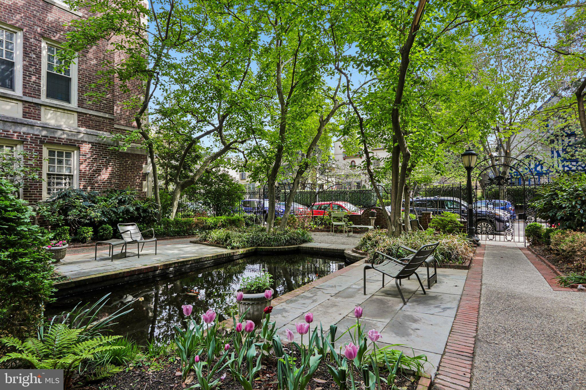 UNIVERSITY CITY - Residential