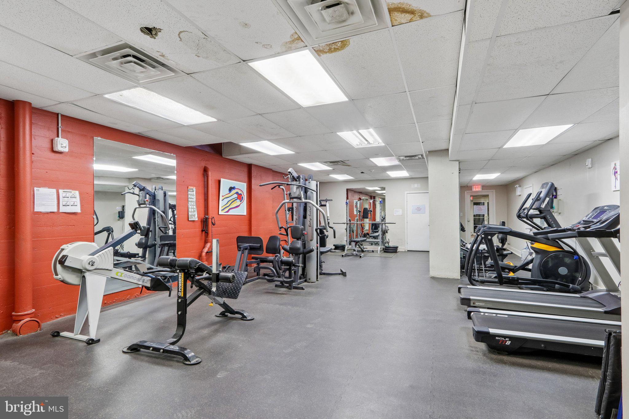 UNIVERSITY CITY - Residential