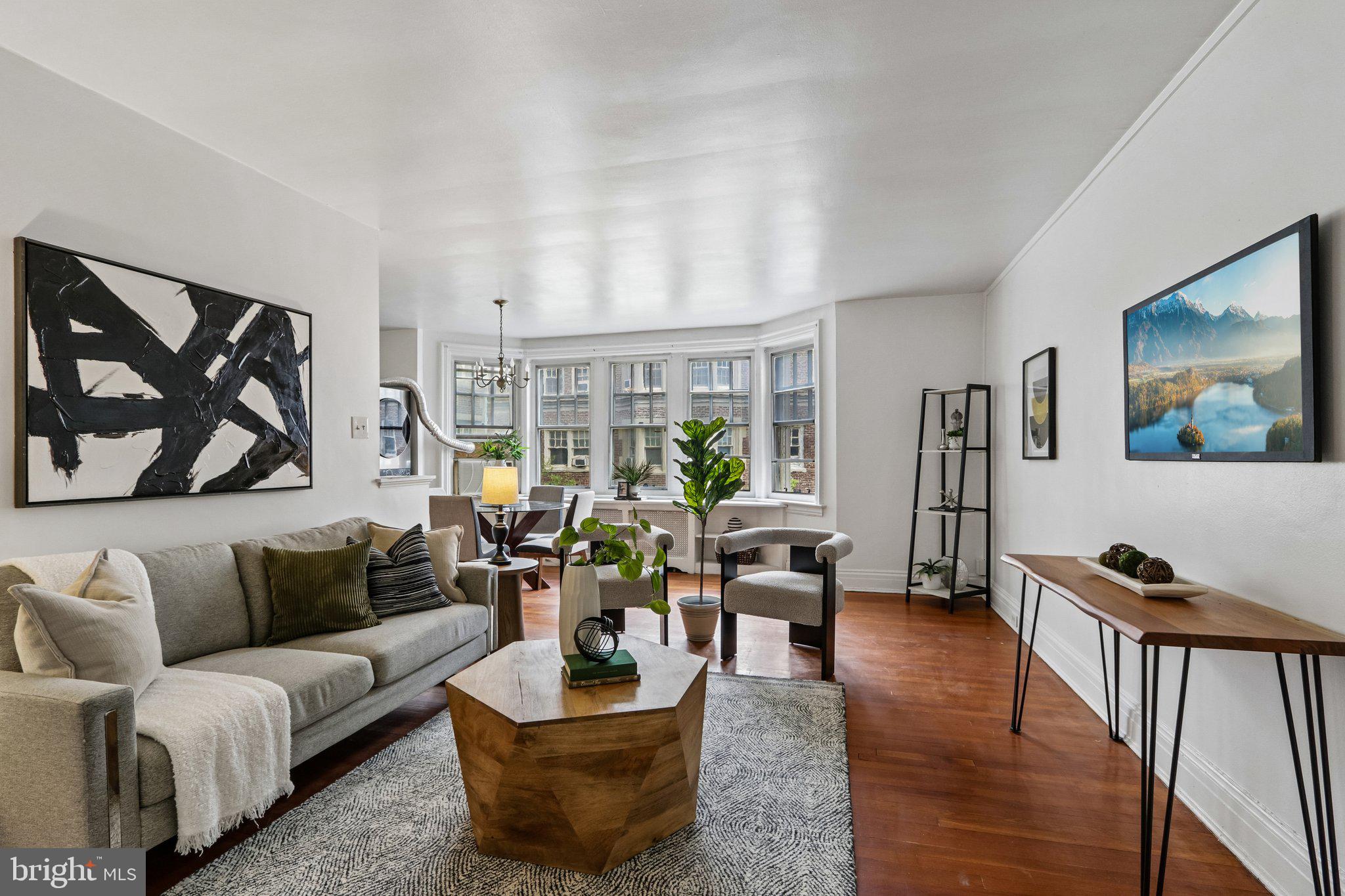 UNIVERSITY CITY - Residential