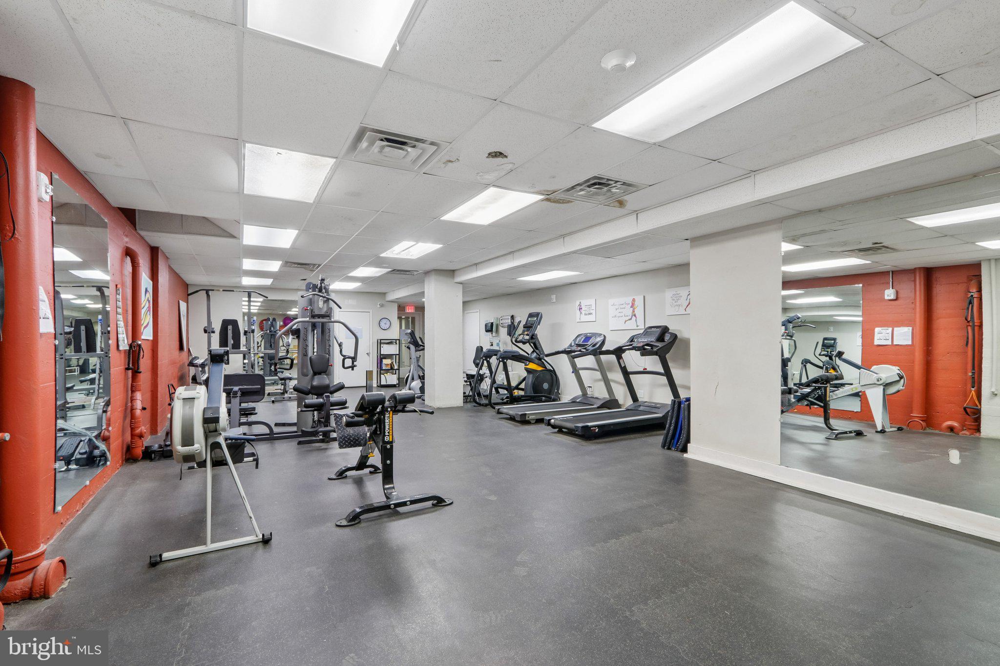 UNIVERSITY CITY - Residential