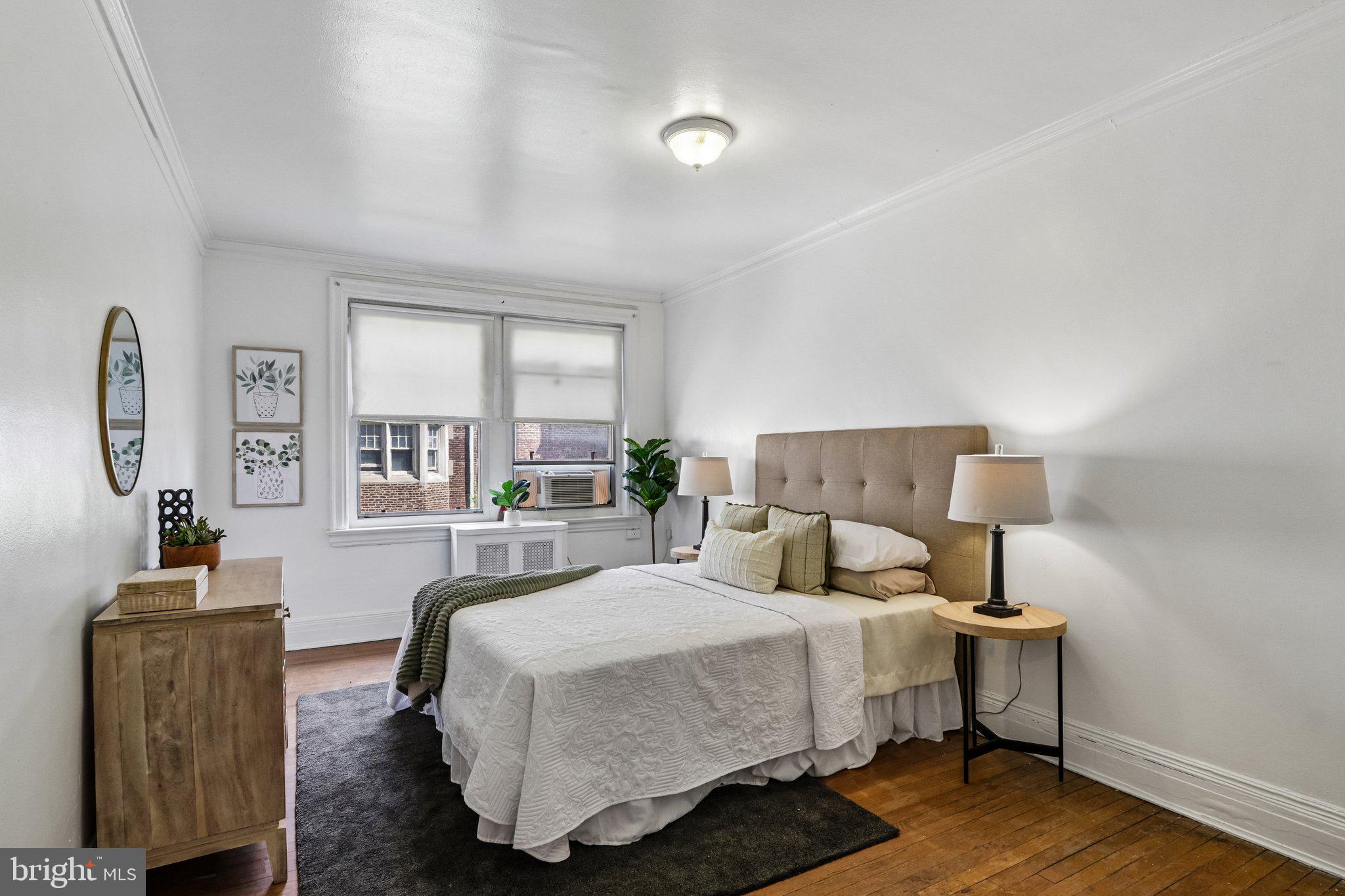 UNIVERSITY CITY - Residential