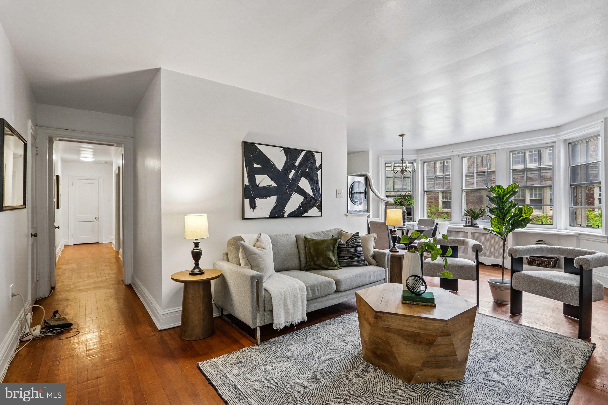 UNIVERSITY CITY - Residential