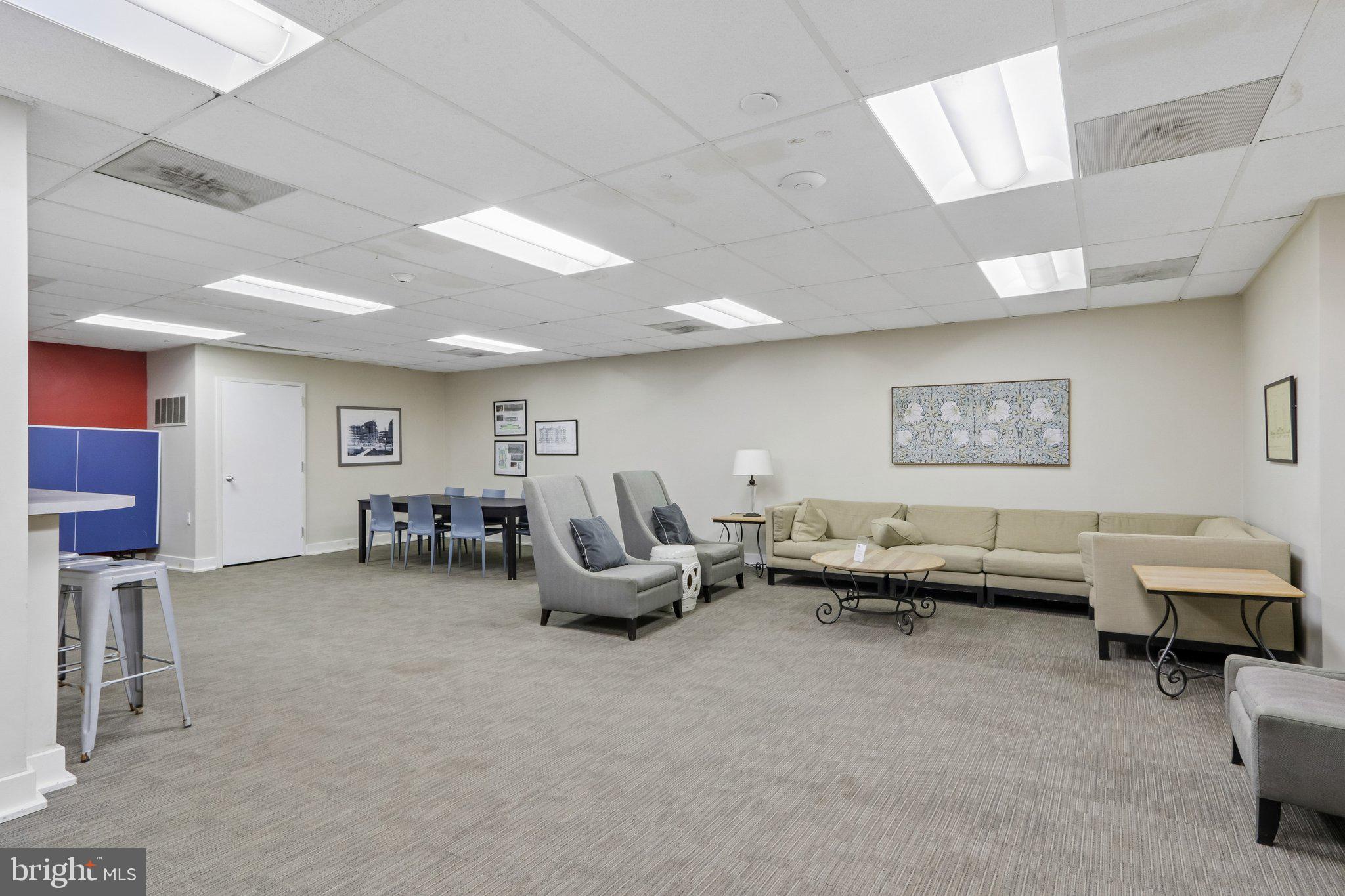 UNIVERSITY CITY - Residential