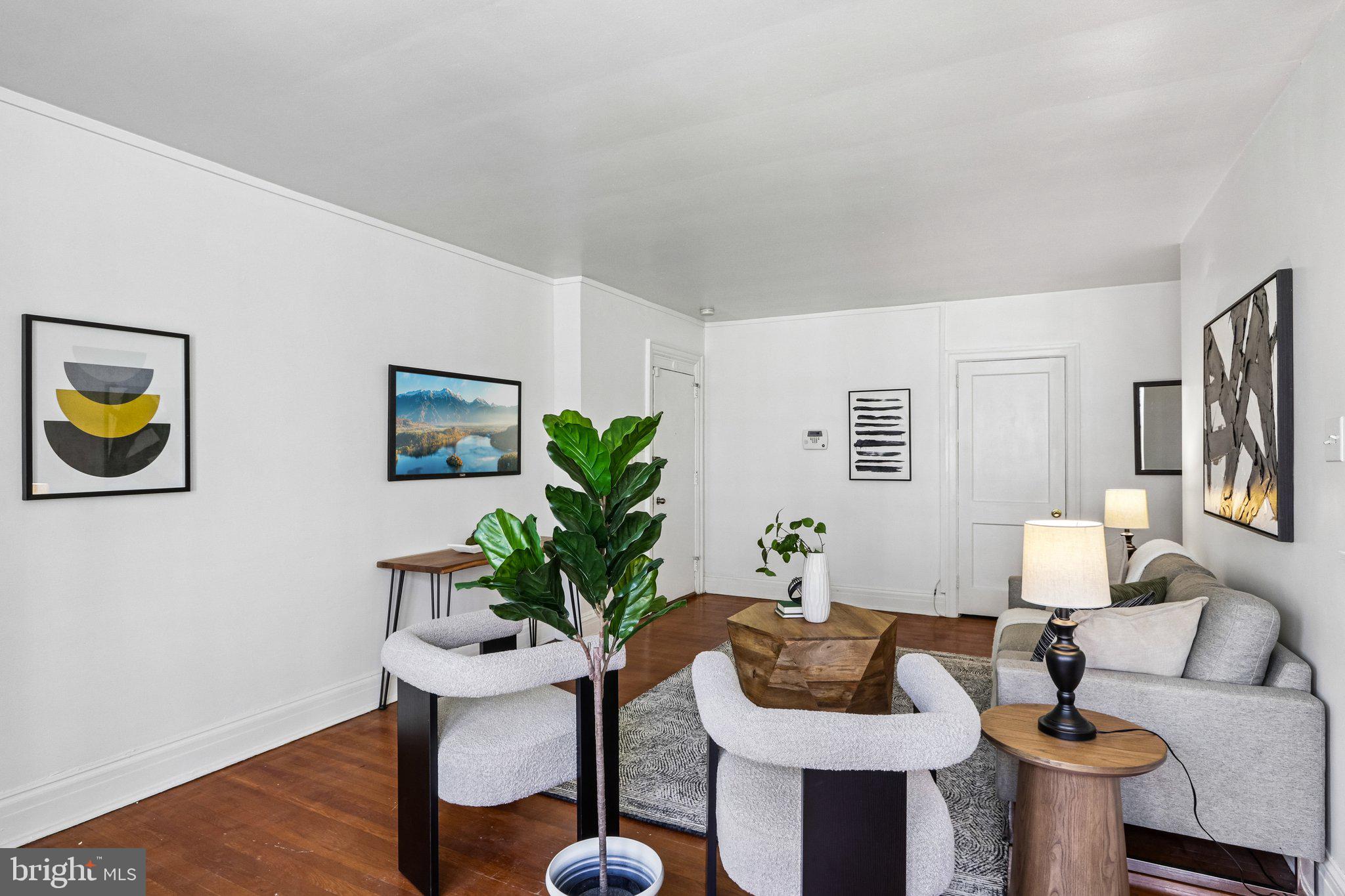 UNIVERSITY CITY - Residential