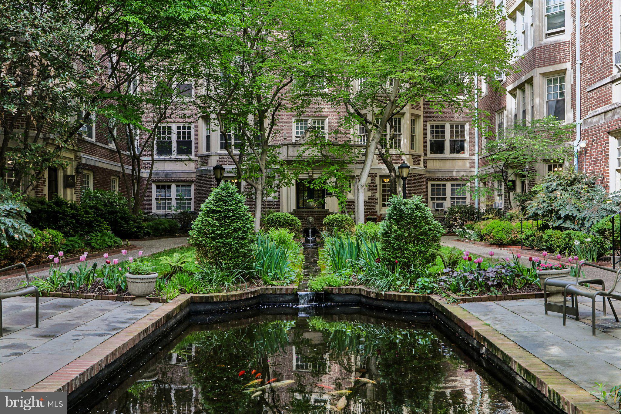 UNIVERSITY CITY - Residential