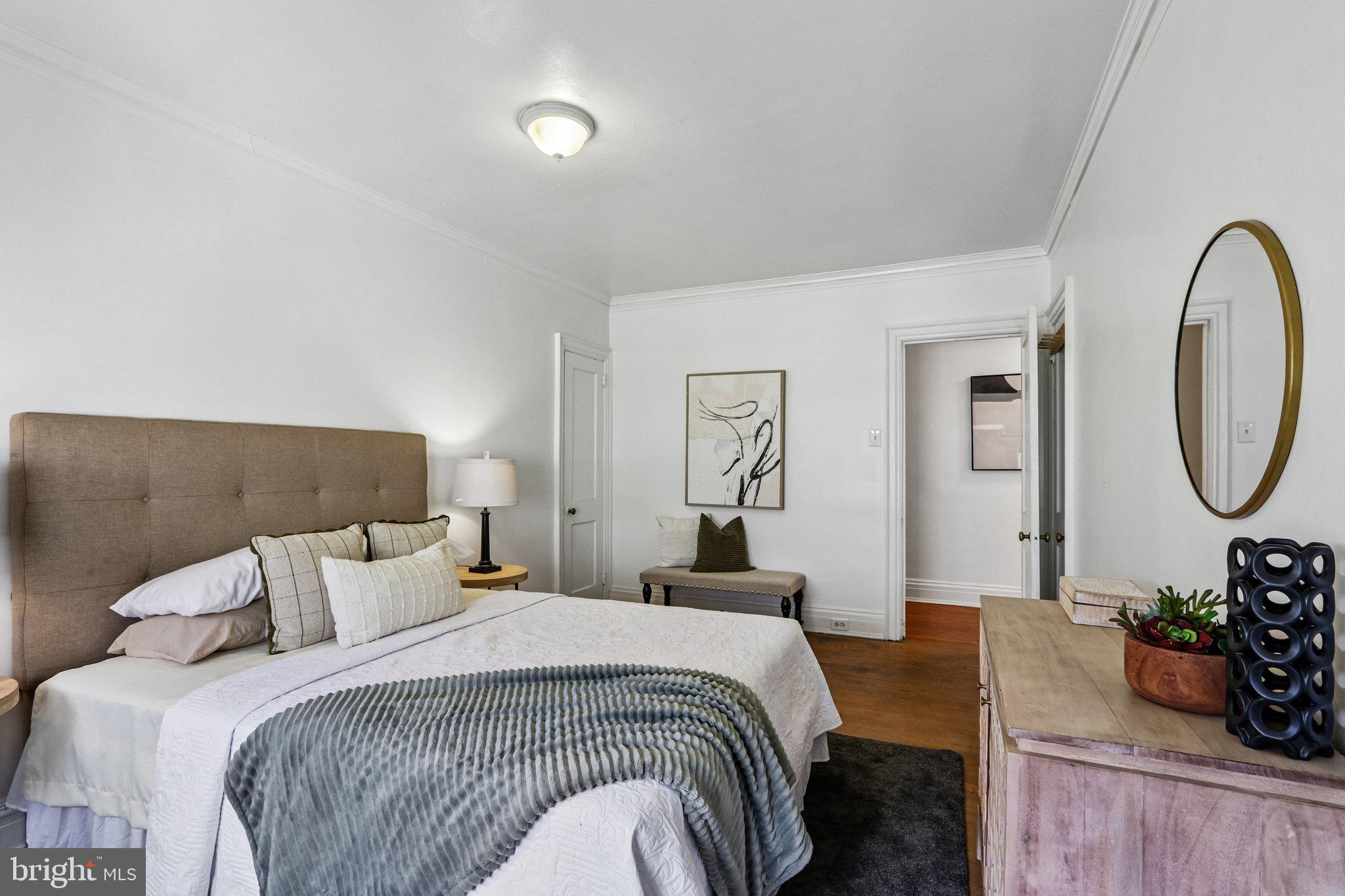 UNIVERSITY CITY - Residential