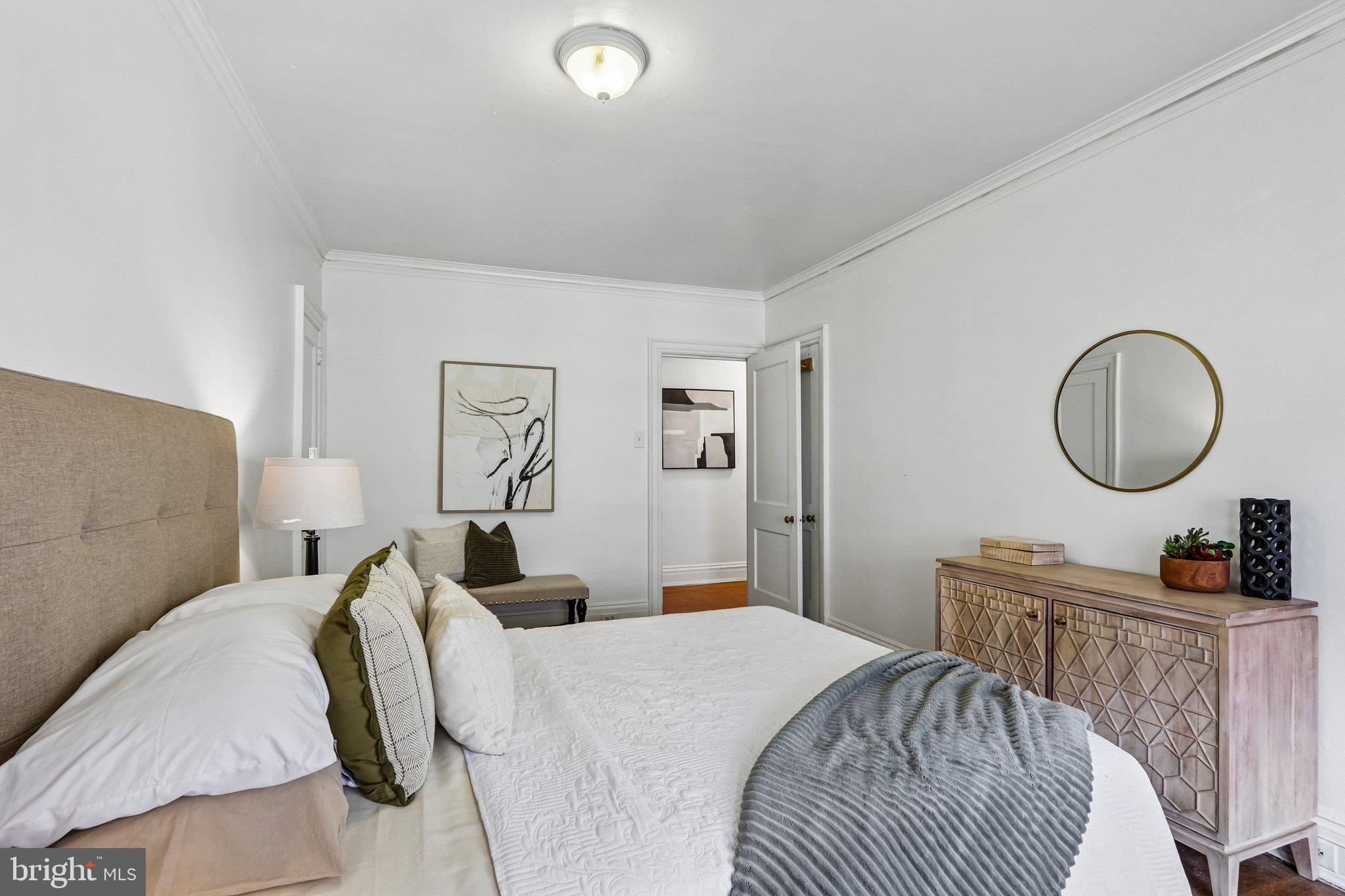 UNIVERSITY CITY - Residential