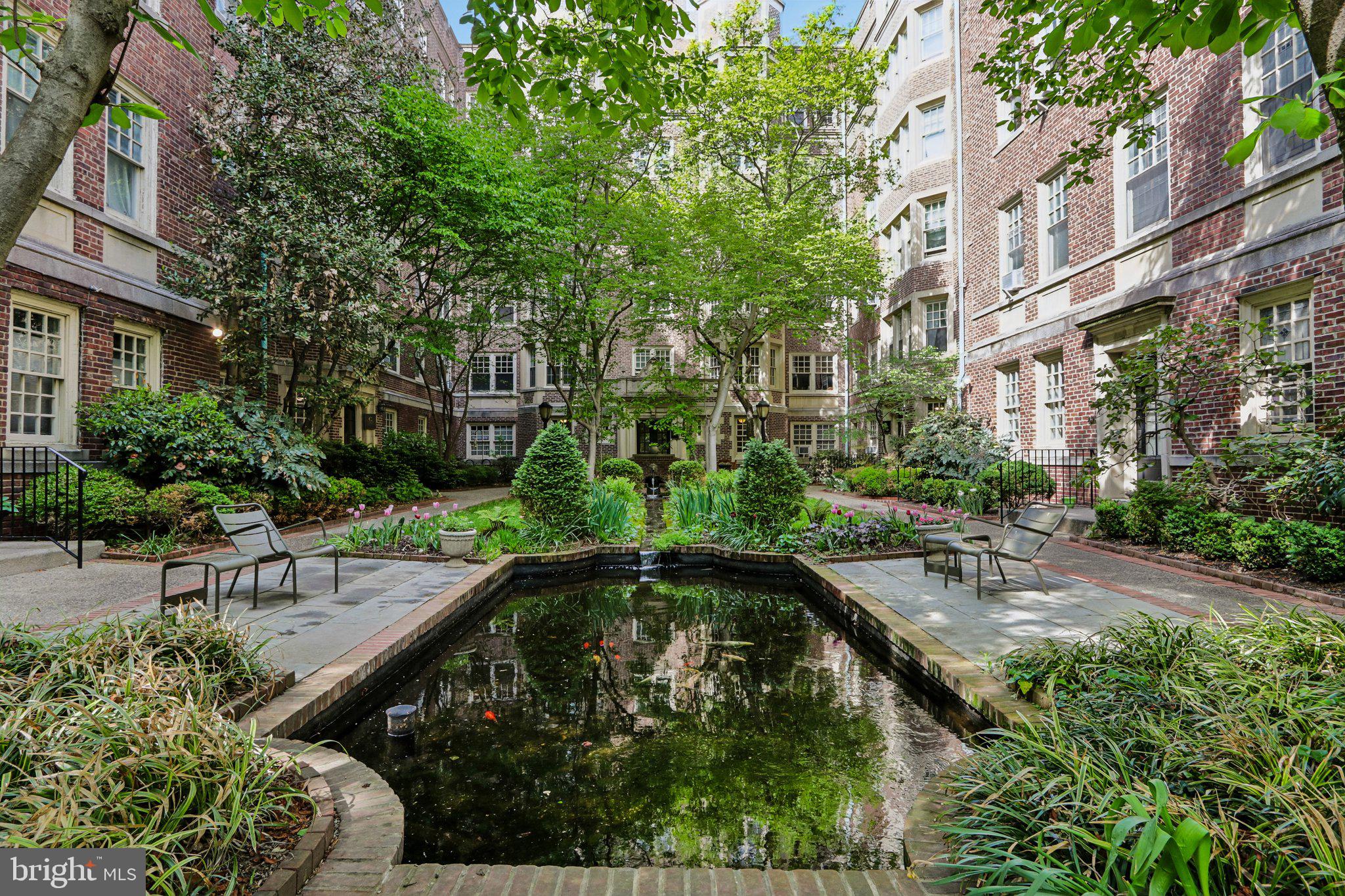 UNIVERSITY CITY - Residential