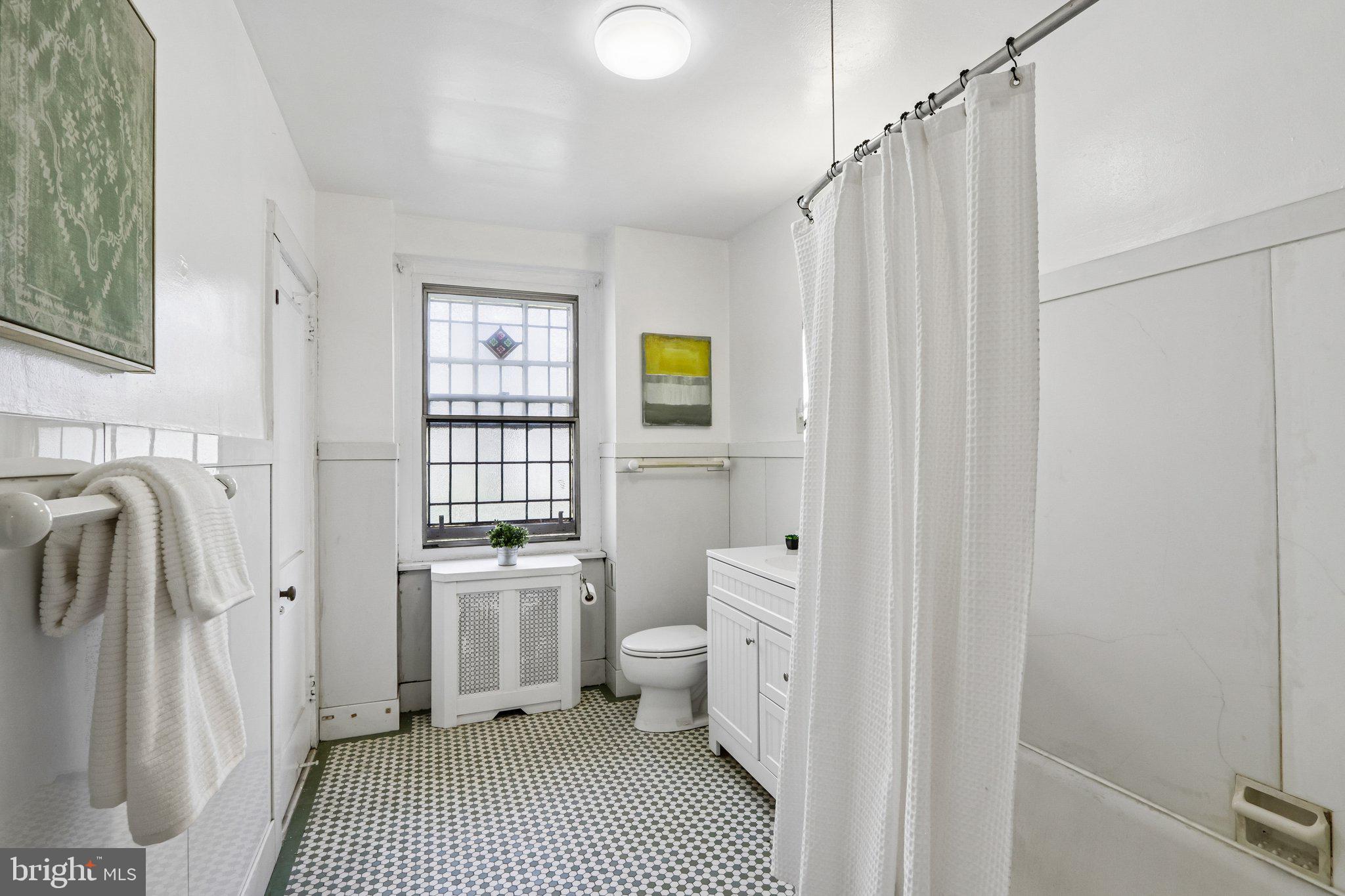 UNIVERSITY CITY - Residential