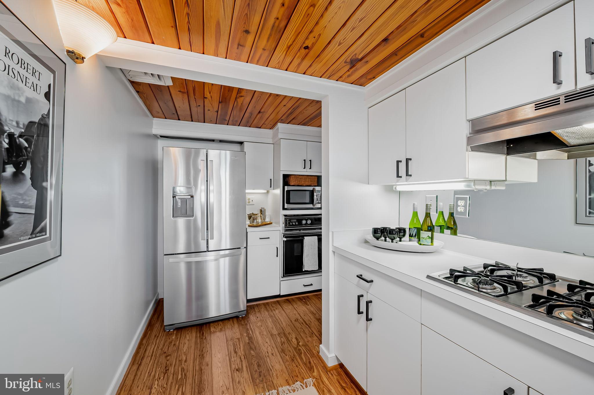 CANTON WATERFRONT - Residential