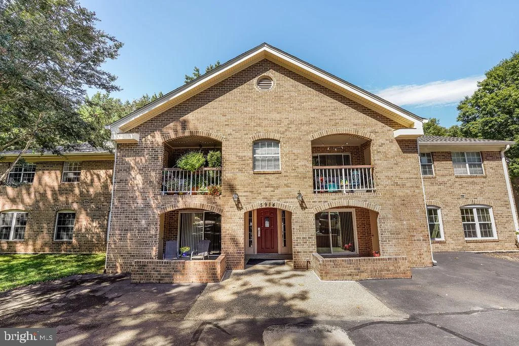 5914 Cove Landing Road Unit 201, Burke, VA 22015