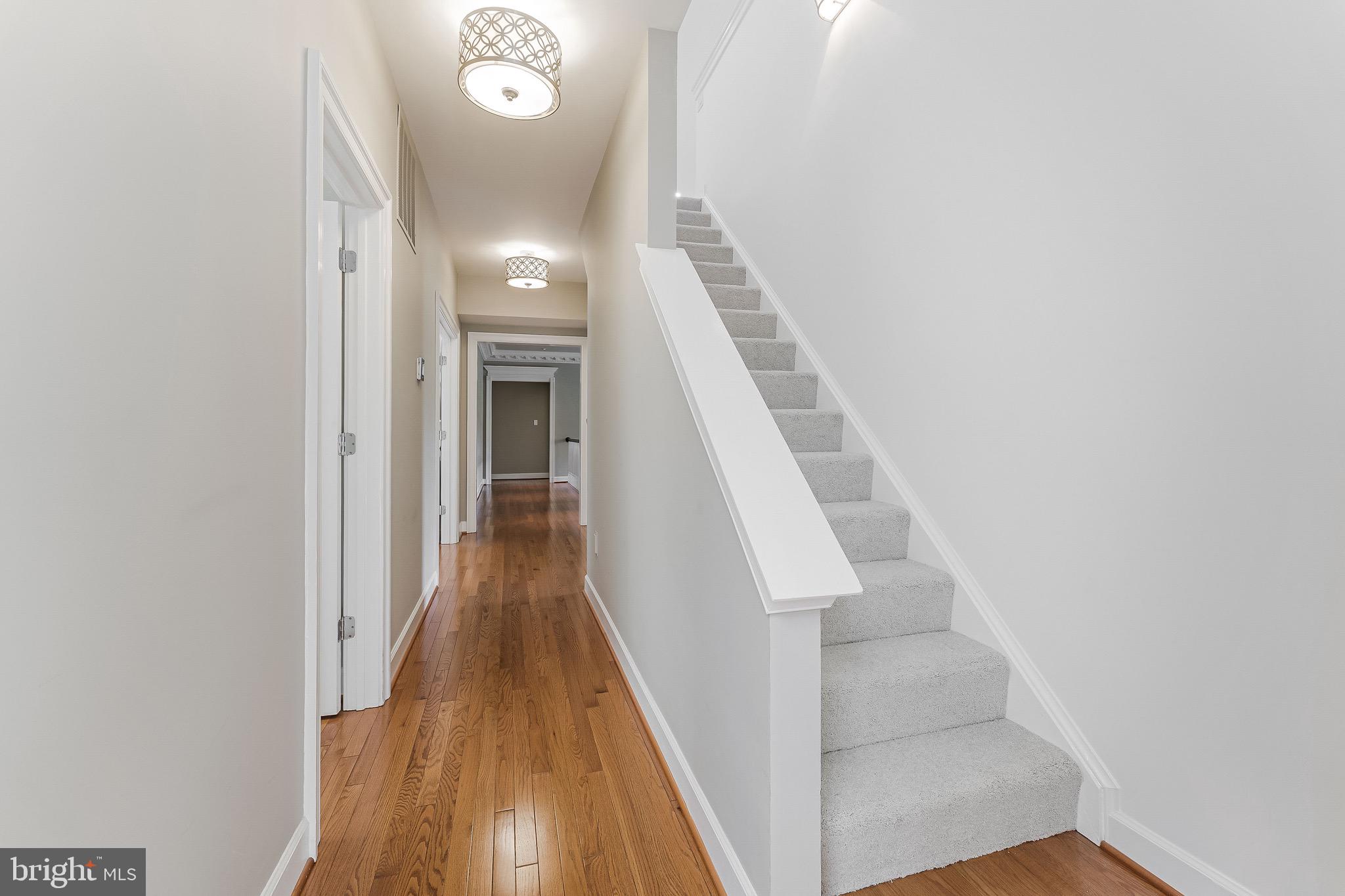 THE COURTS - Residential