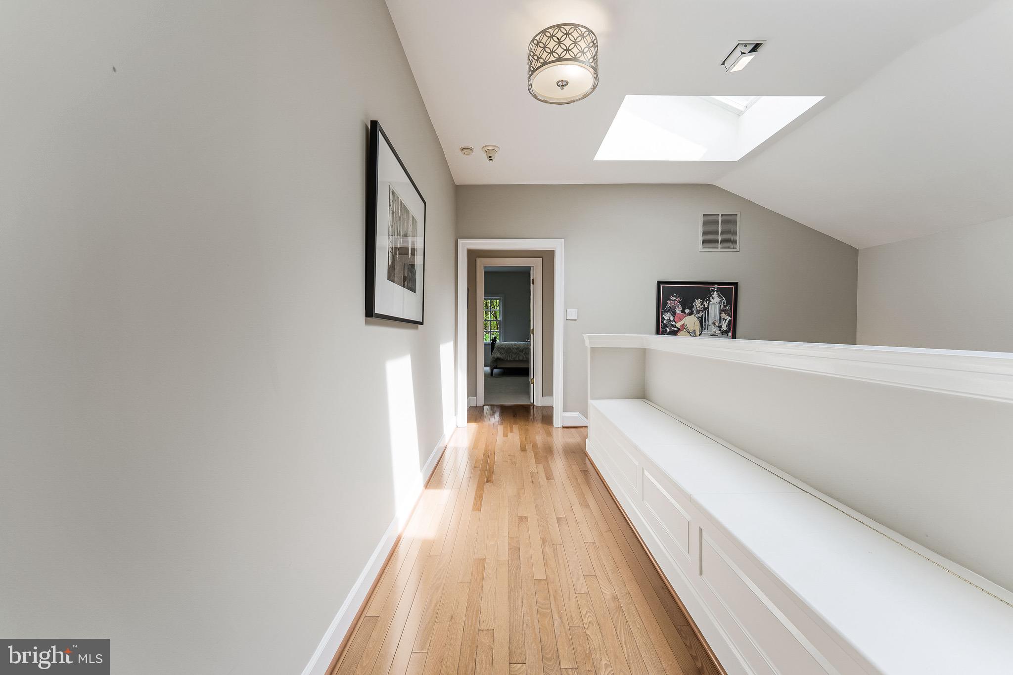 THE COURTS - Residential