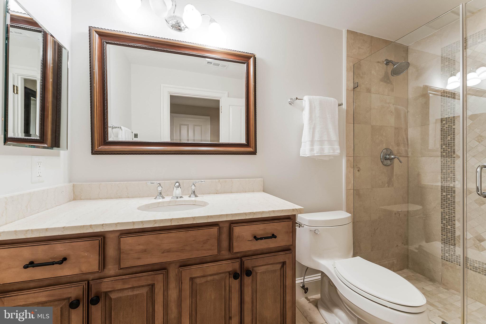 THE COURTS - Residential