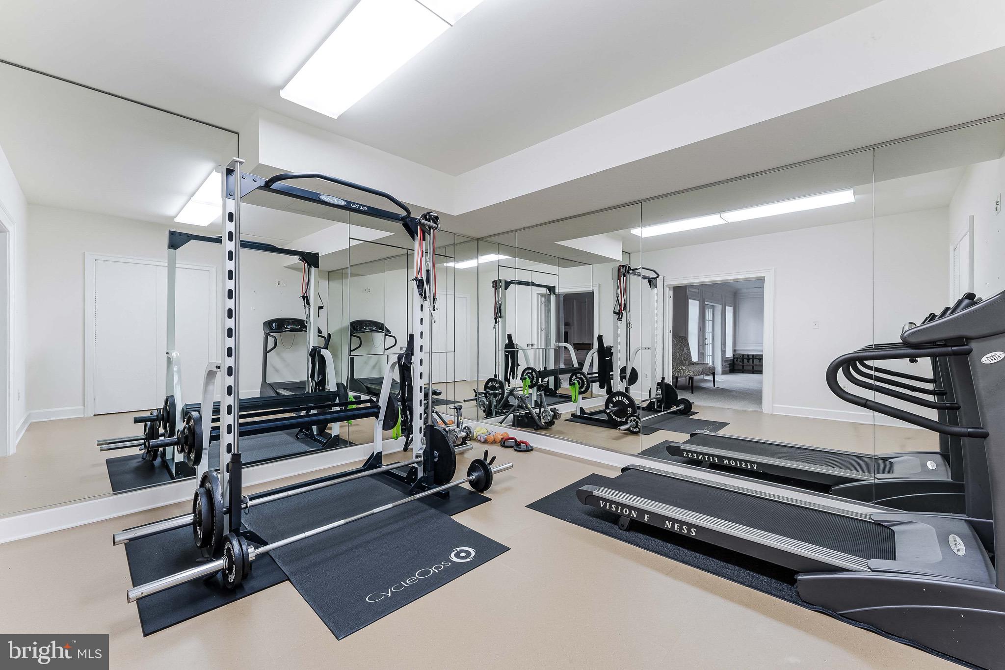 THE COURTS - Residential