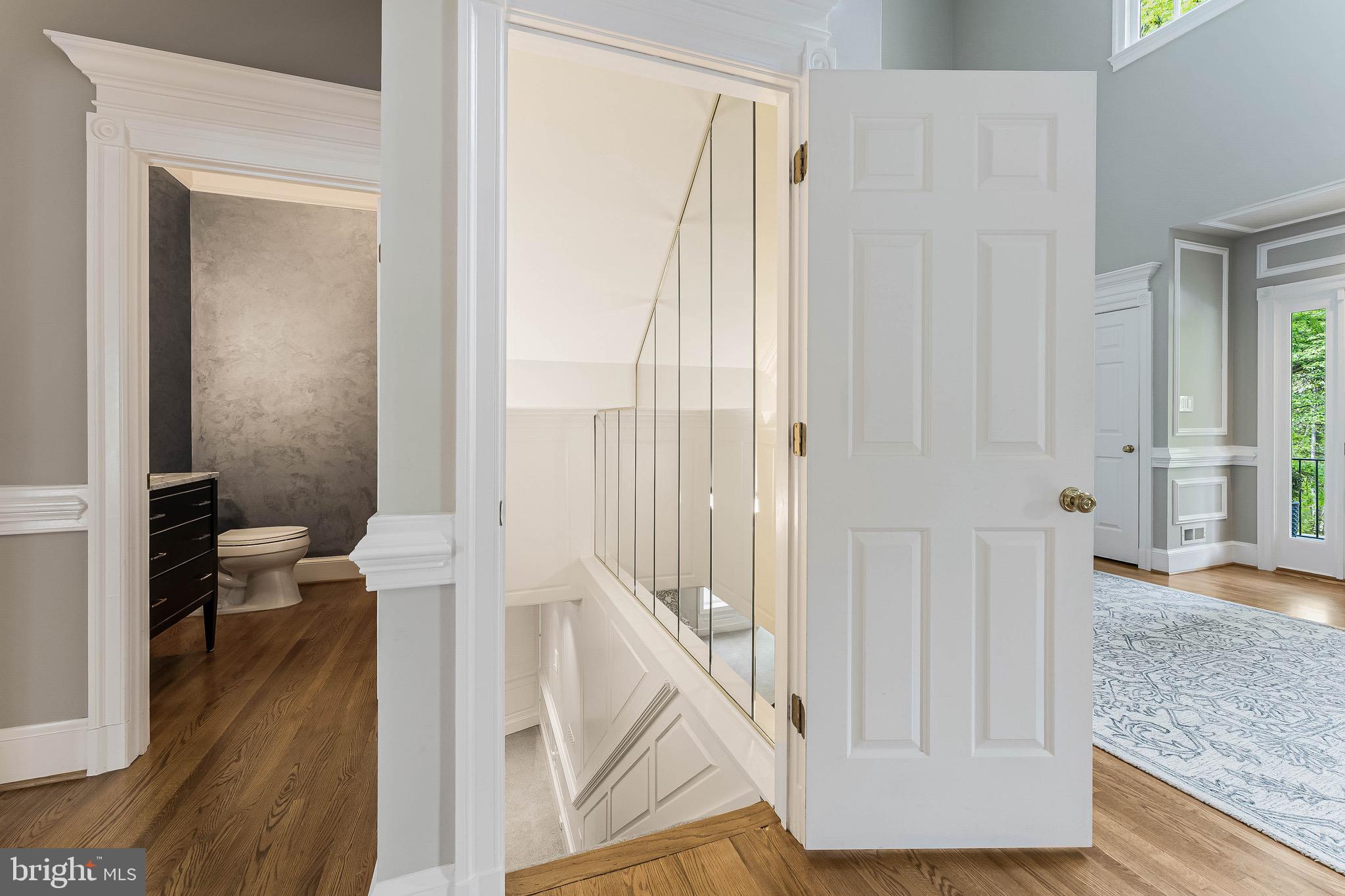 THE COURTS - Residential