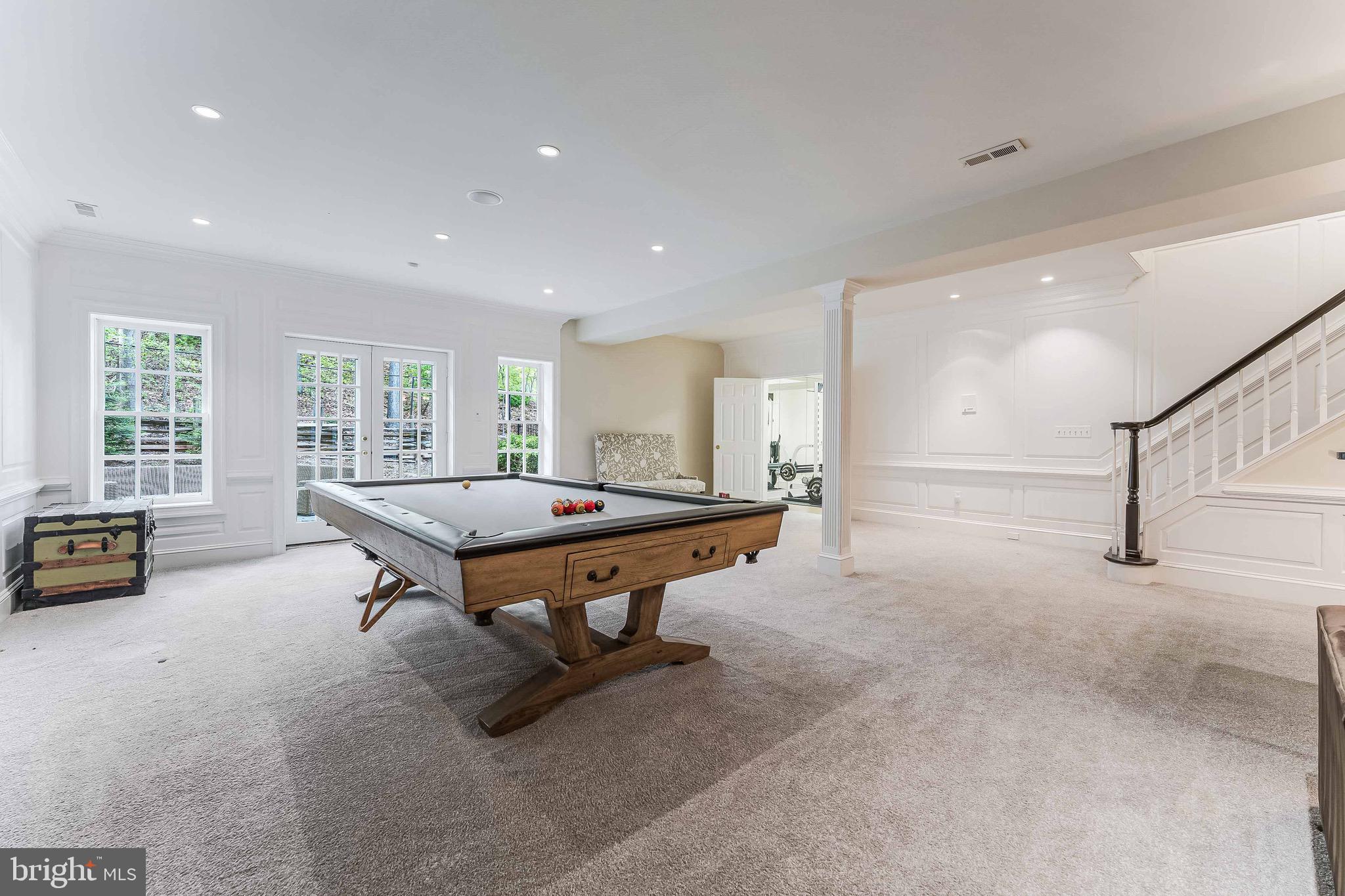 THE COURTS - Residential