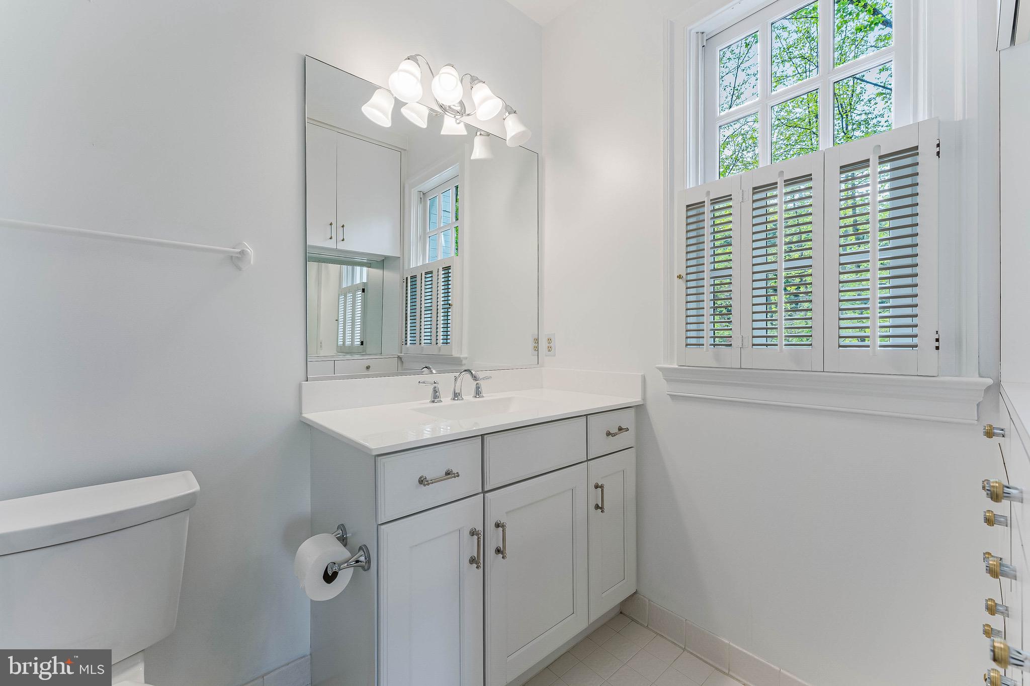 THE COURTS - Residential