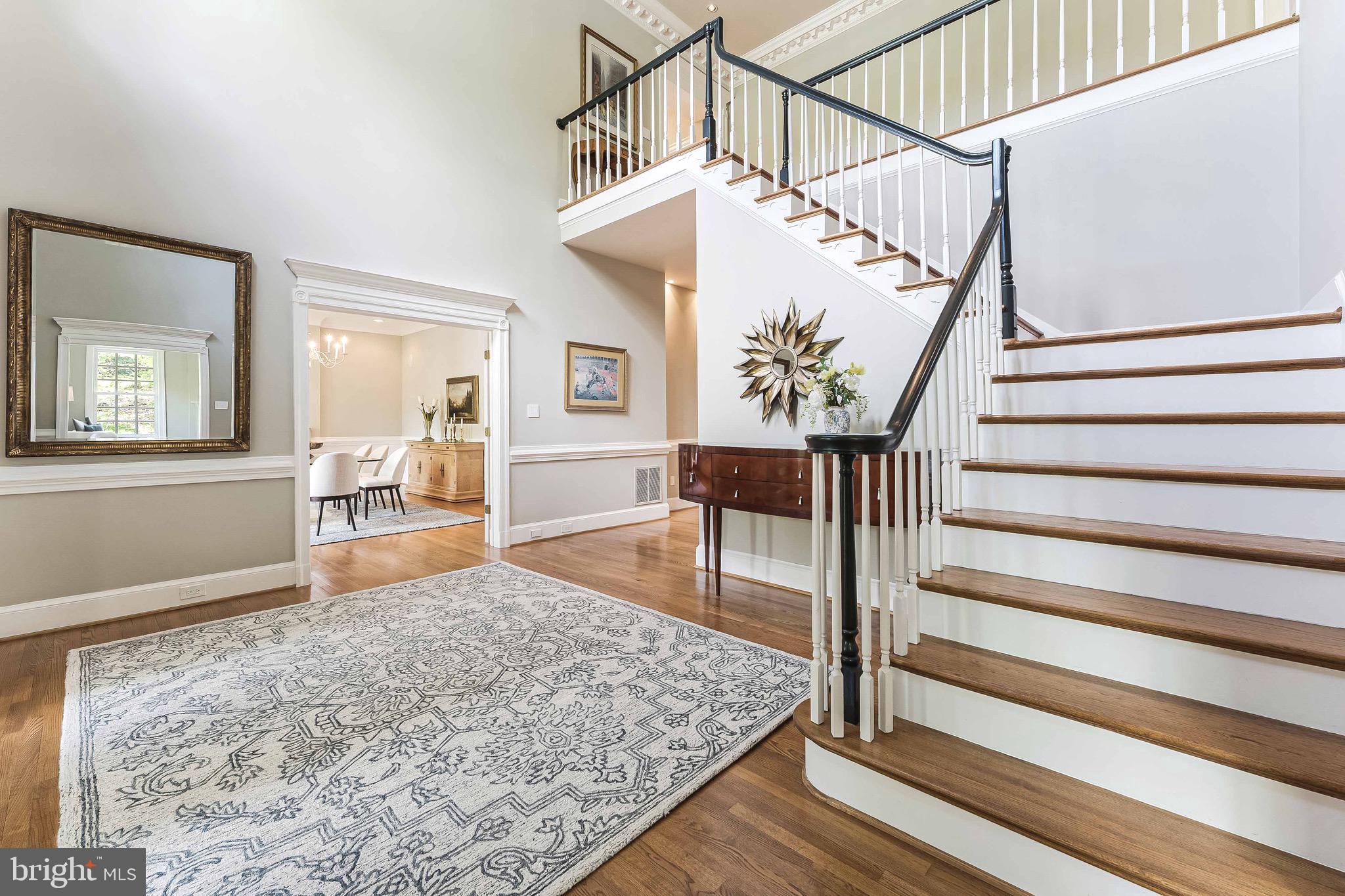 THE COURTS - Residential