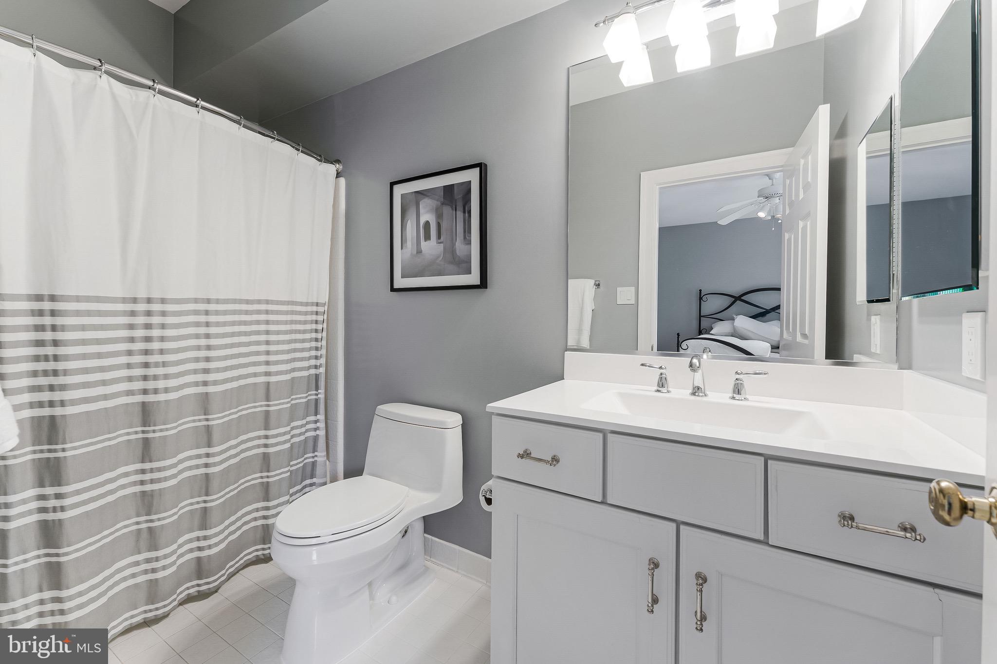 THE COURTS - Residential