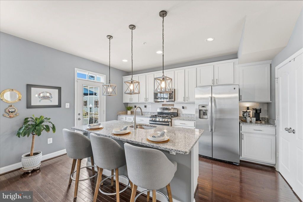 Photo of 607 S Cherry Grove Avenue, ANNAPOLIS, MD 21401 (MLS # MDAA2145726)