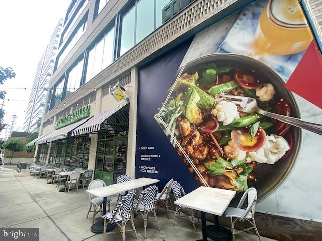 ROTONDA - Residential Lease