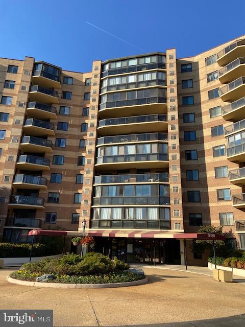 ROTONDA - Residential Lease