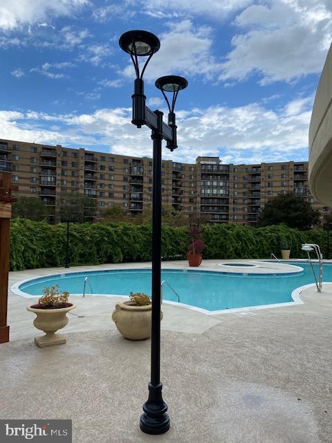 ROTONDA - Residential Lease