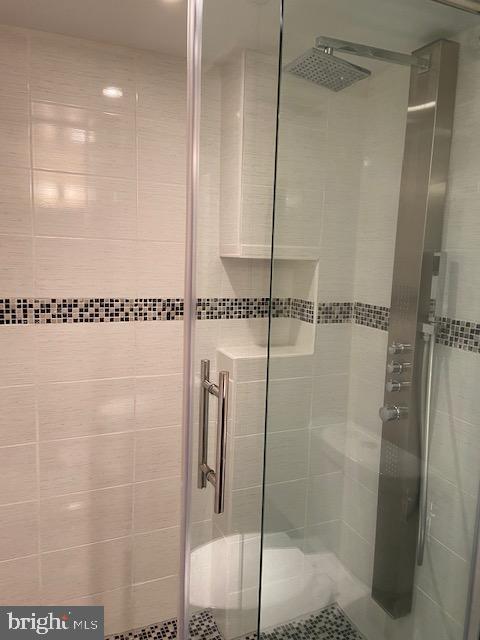 ROTONDA - Residential Lease