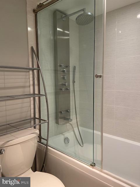 ROTONDA - Residential Lease