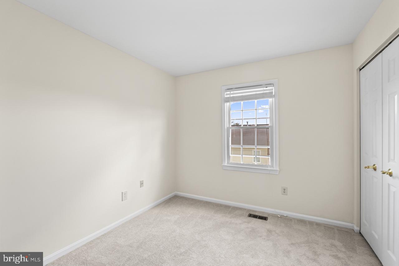 SARATOGA TOWNHOUSES - Residential