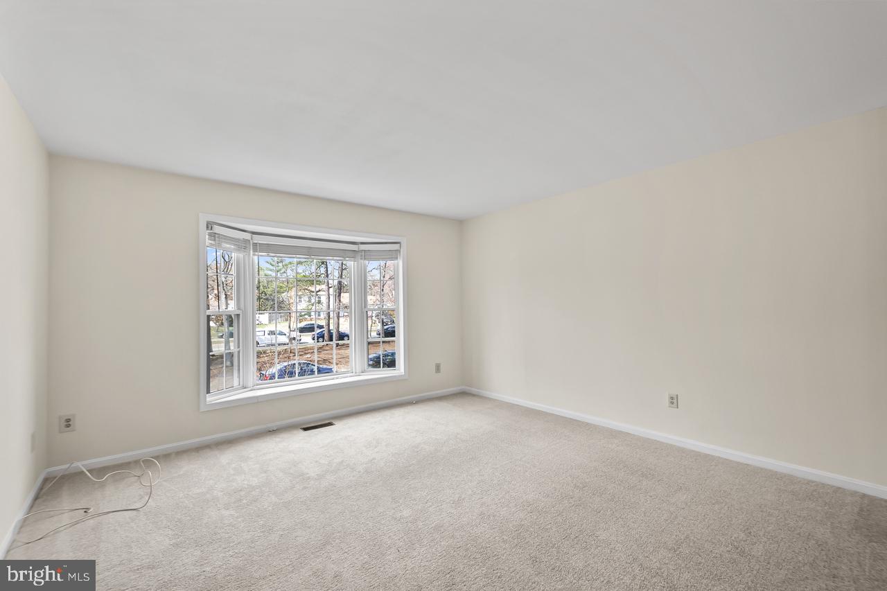 SARATOGA TOWNHOUSES - Residential