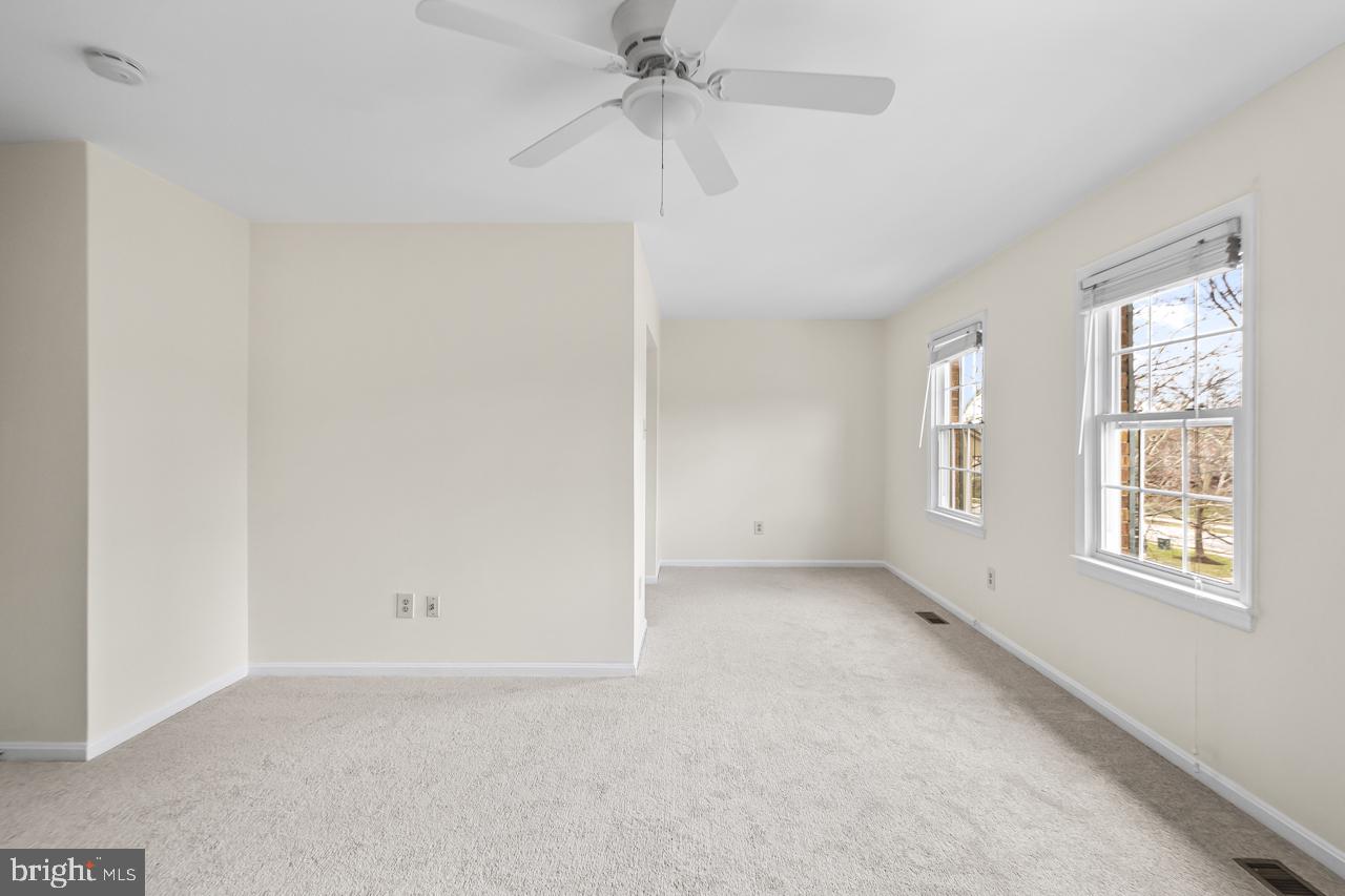 SARATOGA TOWNHOUSES - Residential